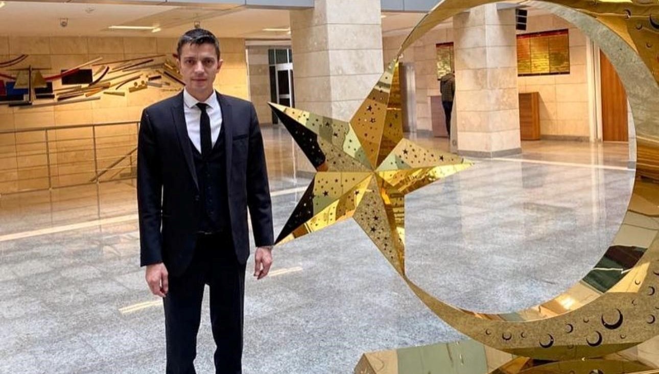 balkondan dusen avukat oldu aZe56fVx