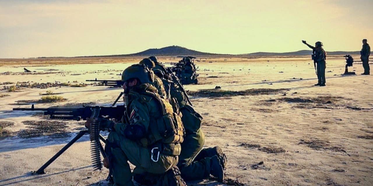 venezuela abdye karsi harekete gecti milis egitimleri basladi C78RKcIr.jpg